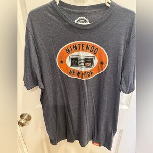 Nintendo New York Tshirt XXL